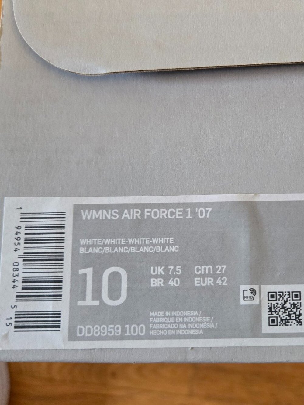 Nike Air Force 1 '07 Triple White | Men's 8.5 | NEW - Picture 15 of 16